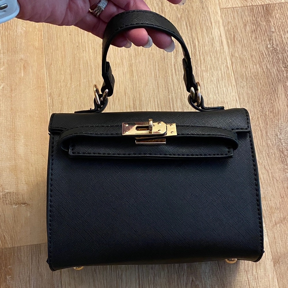 Elegant Black Vegan Handbag